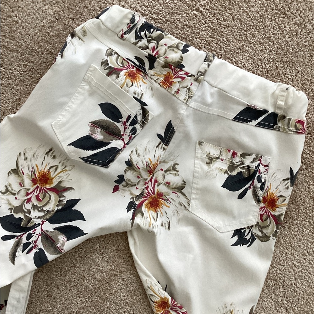 BRAND BAZAR FLORAL WHITE PANTS - Picture 4 of 10